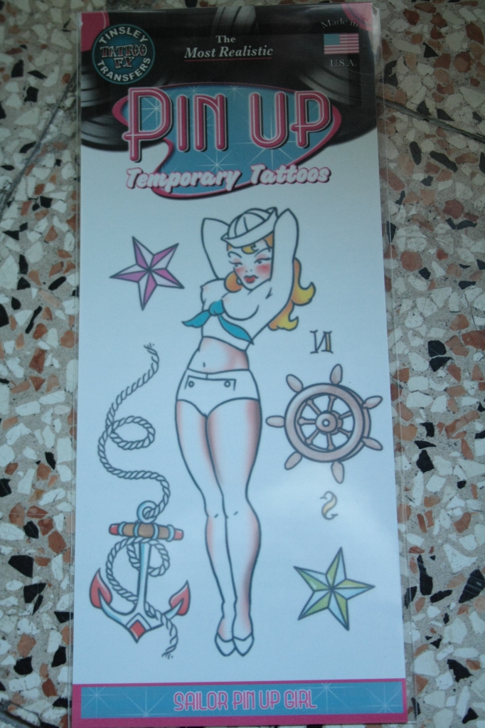 Sailor Pin-up